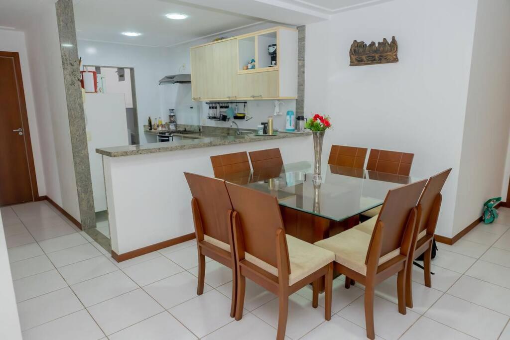Apartamento Bacutia, Predio Frente Ao Mar! Guarapari