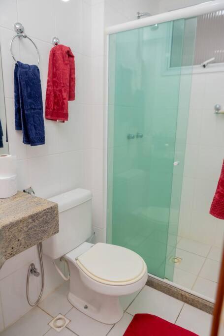 Apartamento Bacutia, Predio Frente Ao Mar! Guarapari