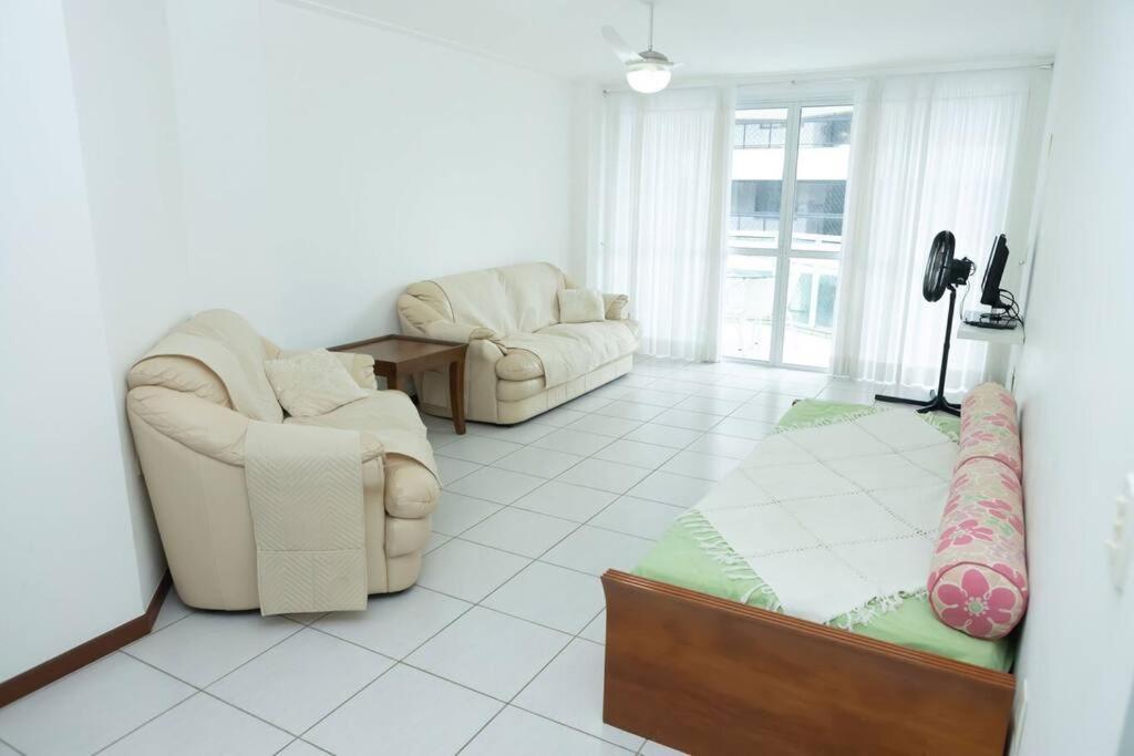Bacutia, Predio Frente Ao Mar! Apartamento *